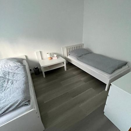 Mikos Unterkunft Хамбург Екстериор снимка